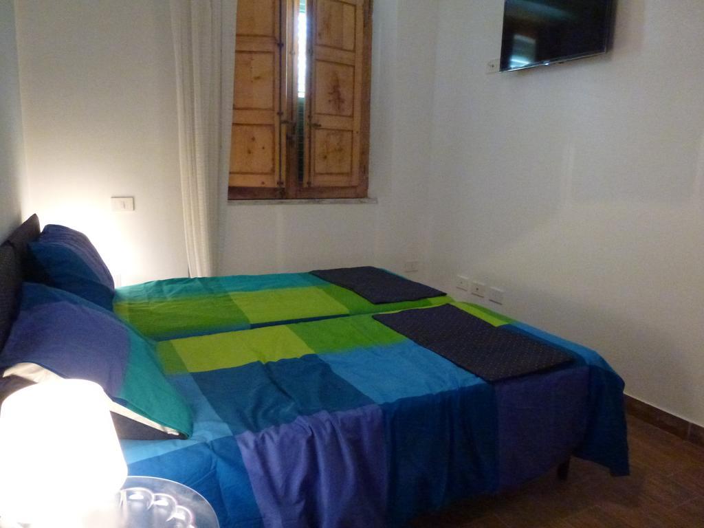 ريجّو دي كالابريا Romeo B&B الغرفة الصورة